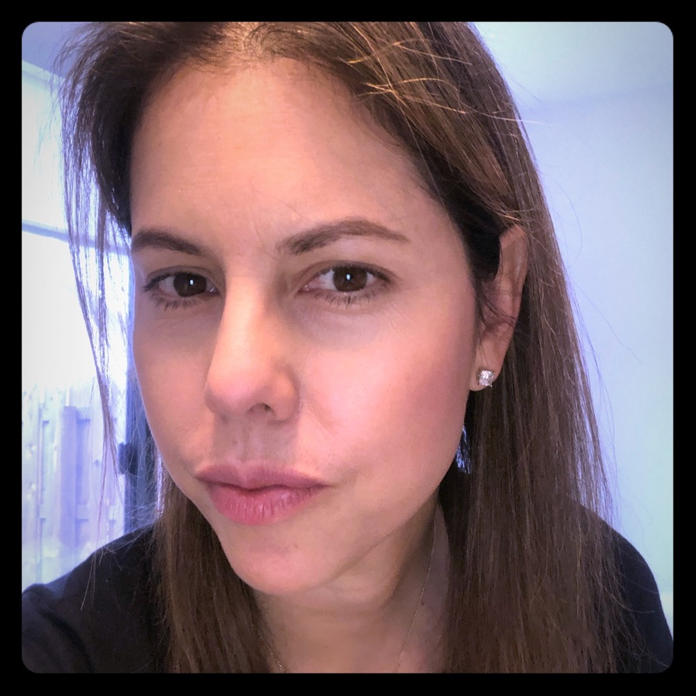 Meet your Posher, Violeta